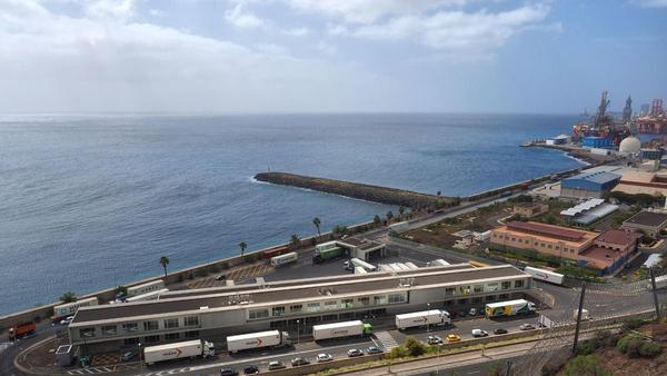 Tenerife, en segundo lugar a nivel nacional en movimiento de pasajeros en sus puertos